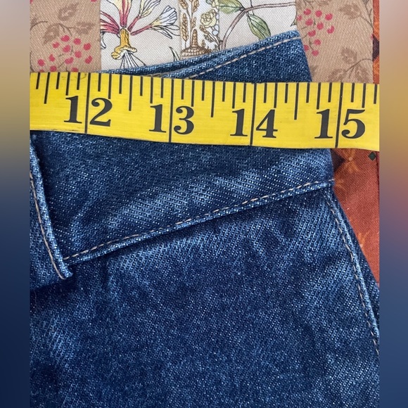 Calvin Klein Pencil Skirt with Pockets. Vintage 14 (29-30) - Picture 5 of 8